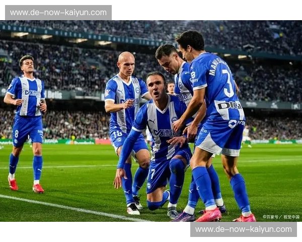 战火重燃！大阪钢巴与金泽的绿茵对决，一场不容错过的足球盛宴！